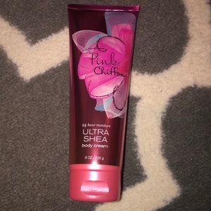 Bath and Body Works ultra shea body cream